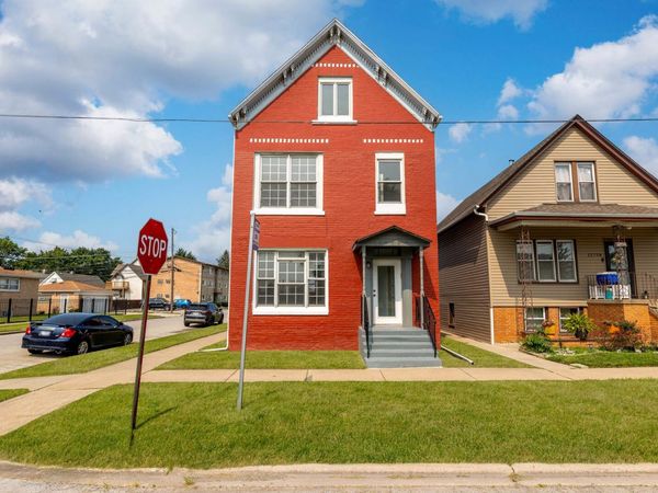 12758 Wood Street , Blue Island, IL 60406