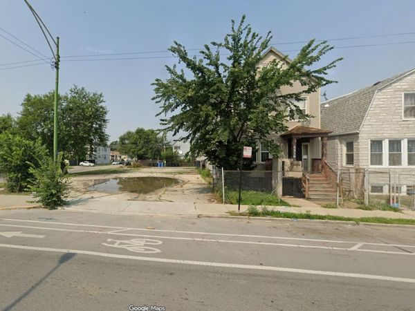 5542 S Damen Avenue , Chicago, IL 60636