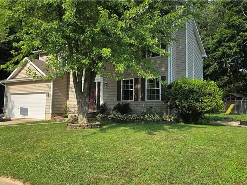 6416 Sterling Woods Drive, Clayton, OH 45315 Photo 2