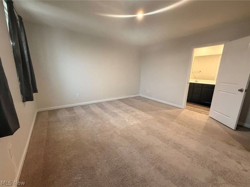 2677 Himelrigh Boulevard, Barberton, OH 44203 Photo 10