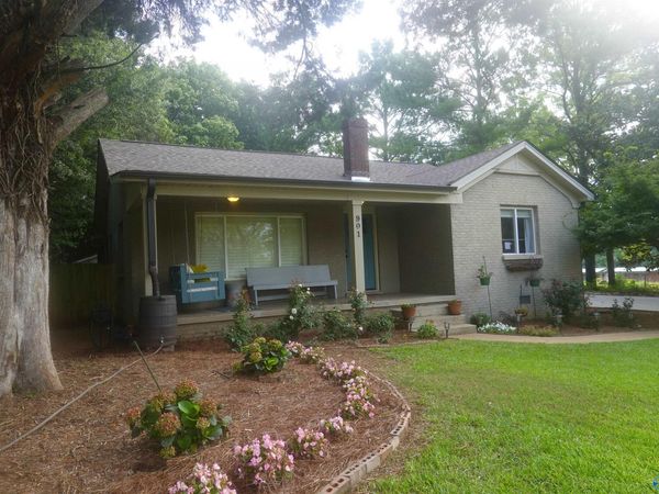901 East Pryor Street, Athens, AL 35611