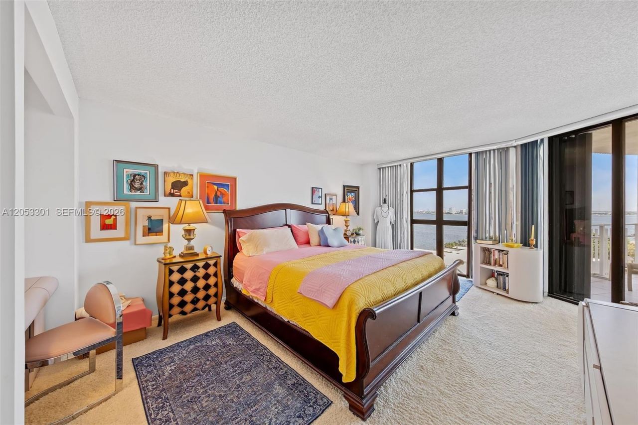 4000 Towerside Ter, Unit 1210, Miami, FL 33138 Photo