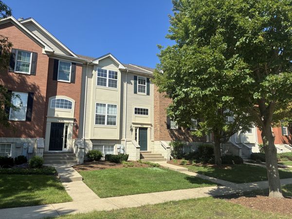 782 Thornbury Court , Bartlett, IL 60103