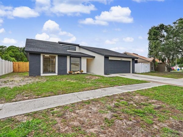 6716 TIMBERLANE WEST DRIVE, TAMPA, FL 33615