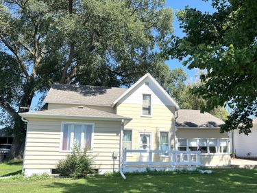 404 PEARL Street, NEOLA, IA 51559