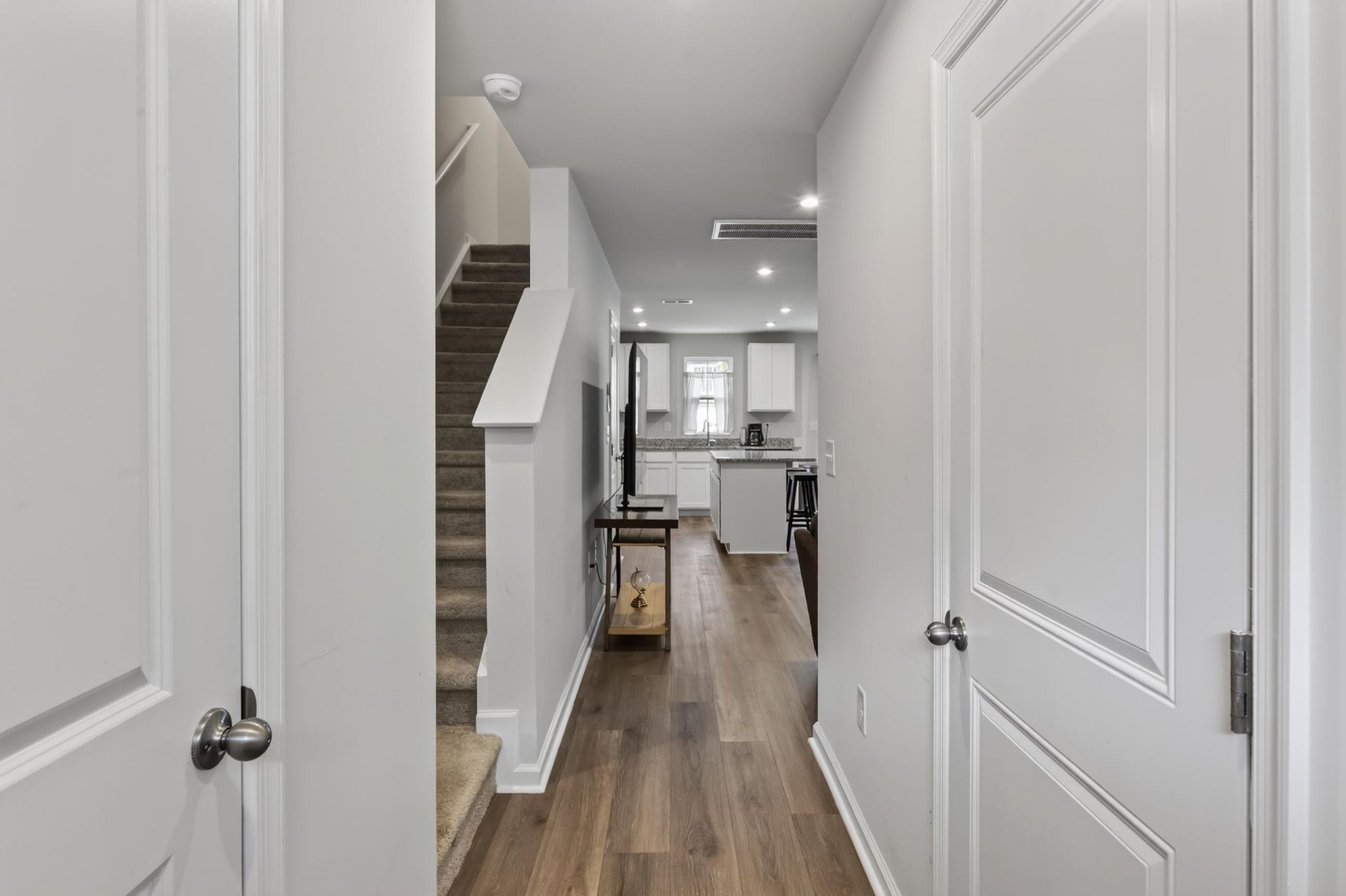262 Christiana Ln.  Photo 4