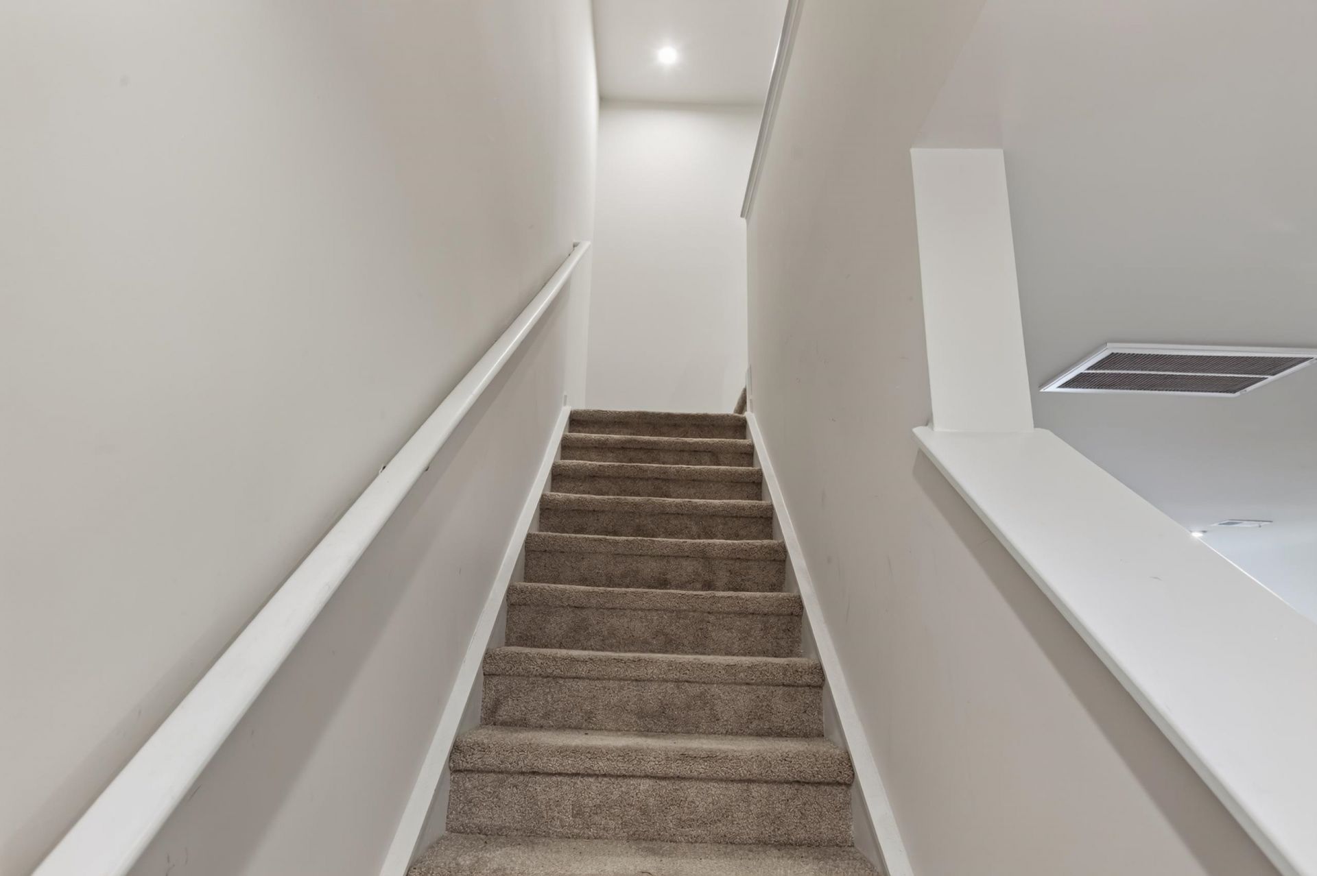 262 Christiana Ln.  Photo 7