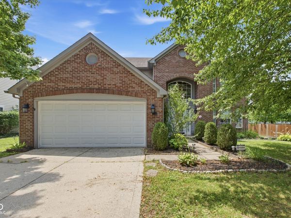 10206 Carmine Drive, Noblesville, IN 46060