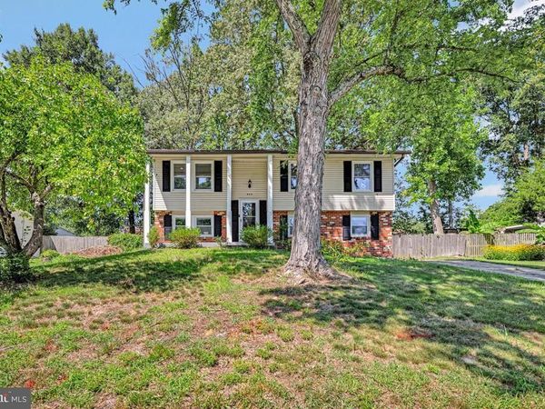 409 UNIVERSITY DRIVE, WALDORF, MD 20602