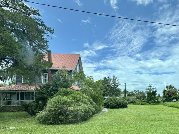 1173 HIGHWAY 17, Satsuma, FL 32189