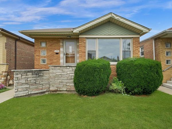 6354 S Austin Avenue , Chicago, IL 60638