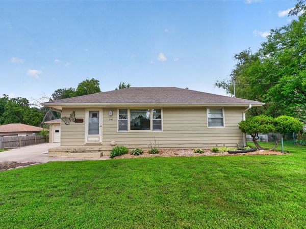 940 NE 51st Avenue, Des Moines, IA 50313