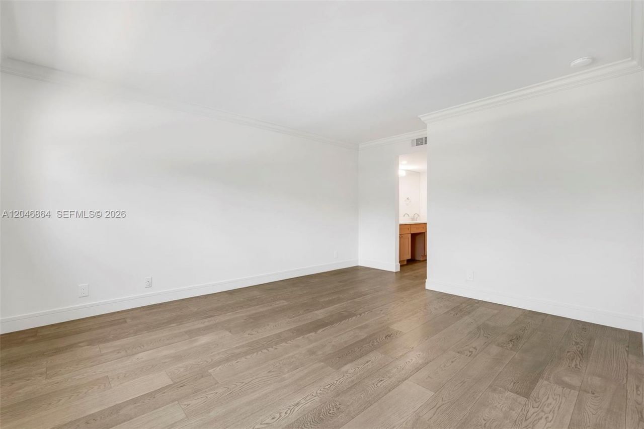 3200 Port Royale Dr N, Unit 205, Fort Lauderdale, FL 33308 Photo
