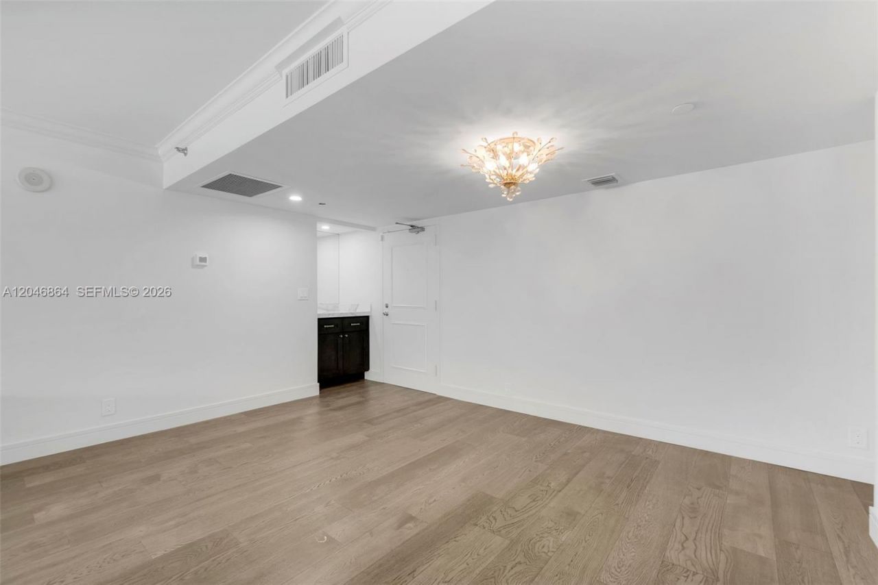 3200 Port Royale Dr N, Unit 205, Fort Lauderdale, FL 33308 Photo