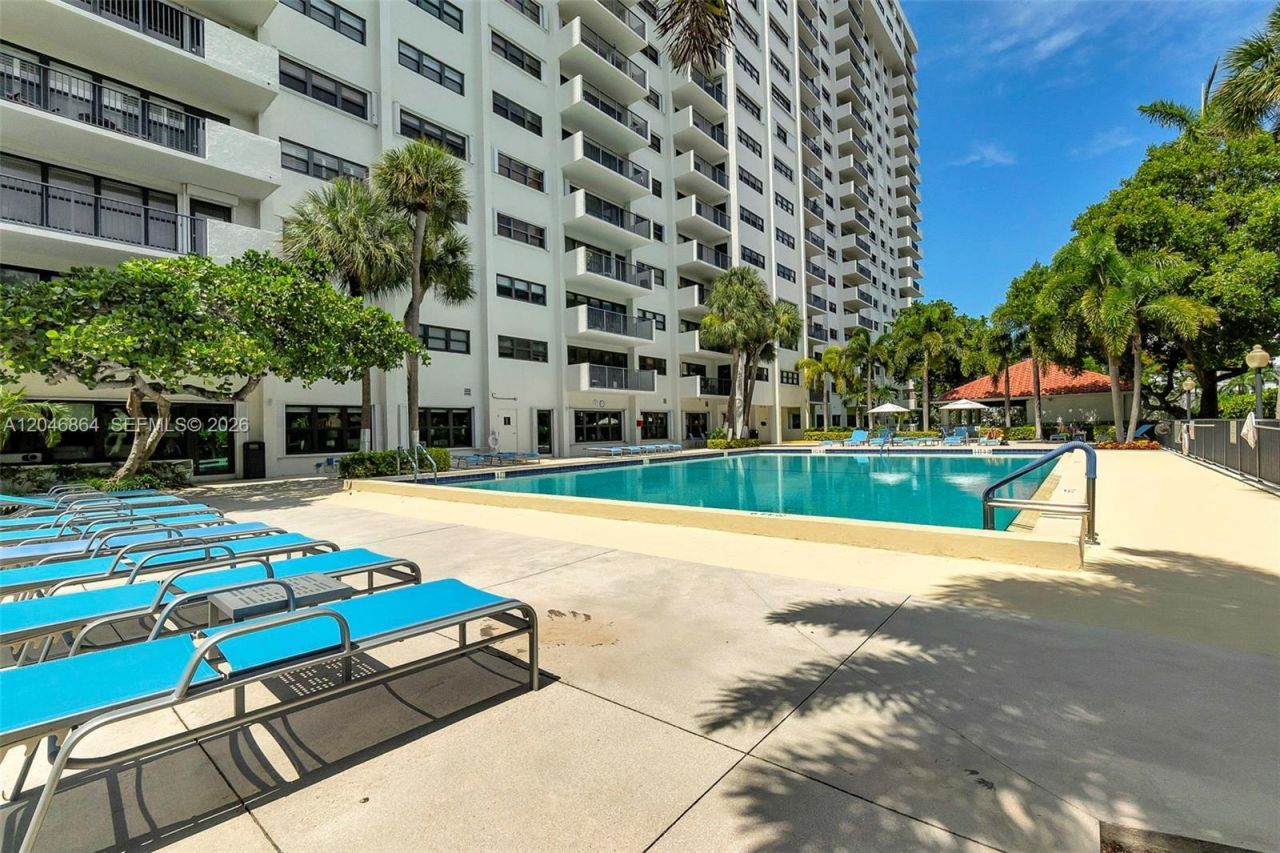 3200 Port Royale Dr N, Unit 205, Fort Lauderdale, FL 33308 Photo