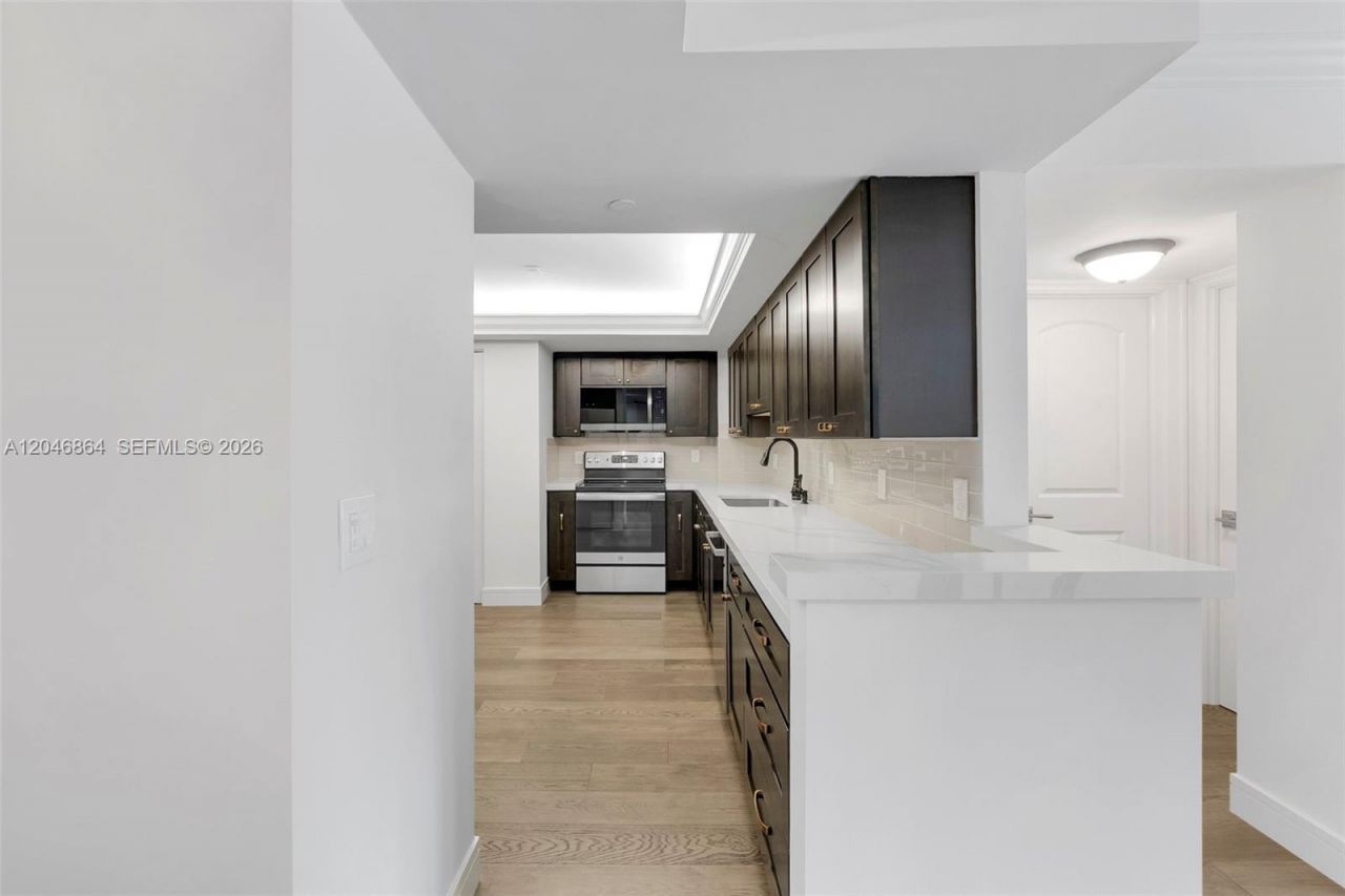 3200 Port Royale Dr N, Unit 205, Fort Lauderdale, FL 33308 Photo