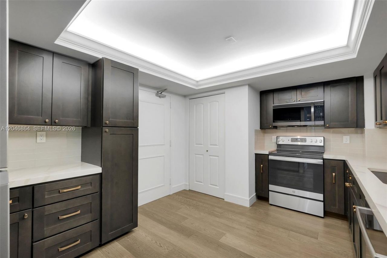 3200 Port Royale Dr N, Unit 205, Fort Lauderdale, FL 33308 Photo