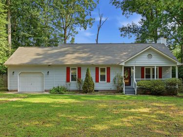 336 Thornwood Lane, Youngsville, NC 27596