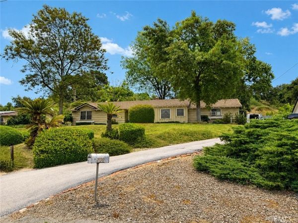 700 S Corrida Drive , Covina, CA 91724