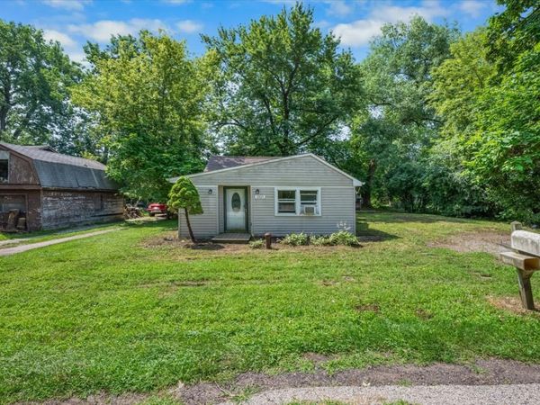 1325 Louise Street , Crystal Lake, IL 60014