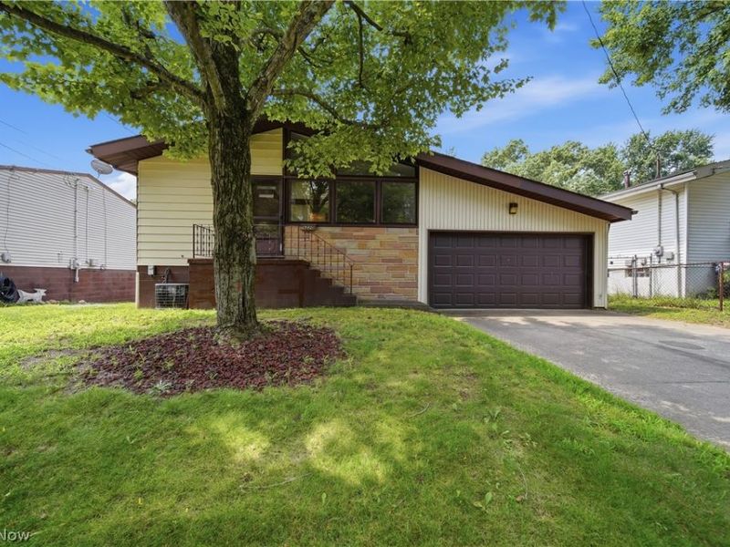 1320 Carnegie Avenue, Akron, OH 44314 Photo 1