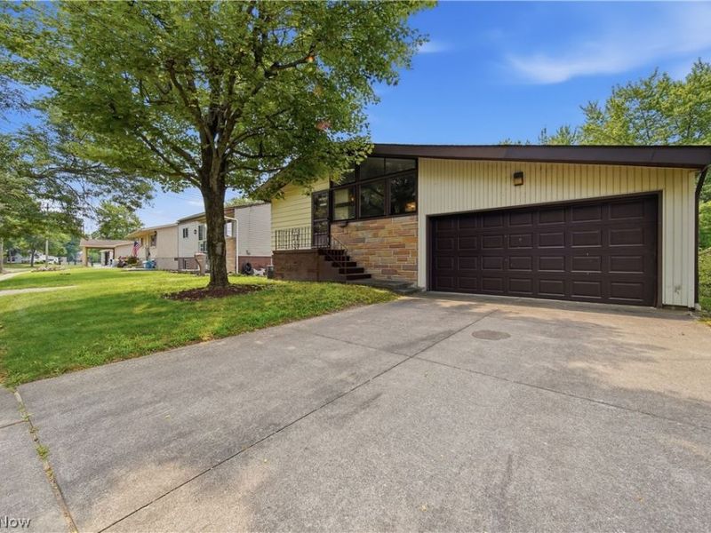 1320 Carnegie Avenue, Akron, OH 44314 Photo 2