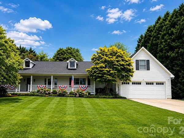567 Canvasback Road , Mooresville, NC 28117