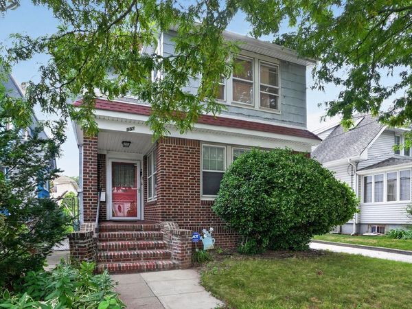 937 E 39th Street, Brooklyn, NY 11210