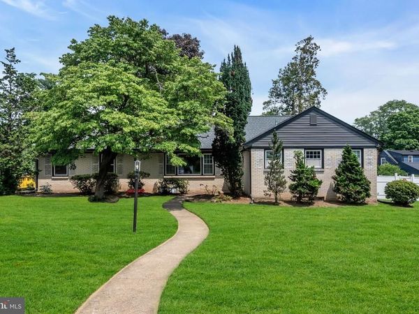 456 HAMILTON BOULEVARD , MORRISVILLE, PA 19067