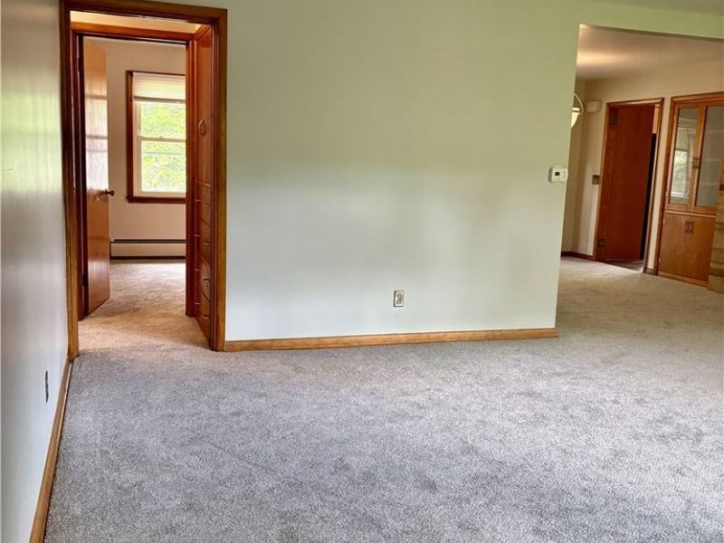 319 Bachtel Street SE, North Canton, OH 44720 Photo 6
