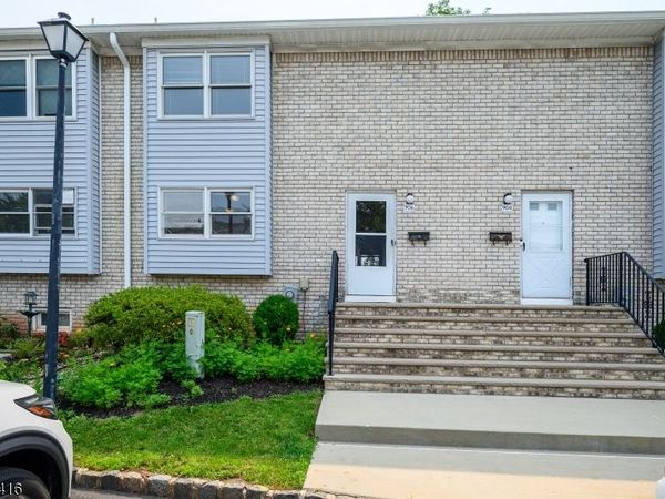 906 Robin Rd, Hillsborough, NJ 08844