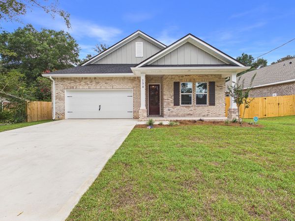 19 B Bayview Drive, Shalimar, FL 32579
