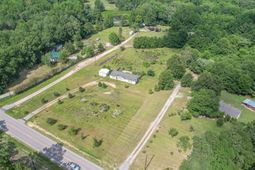 948 Peach Festival Road photo 4