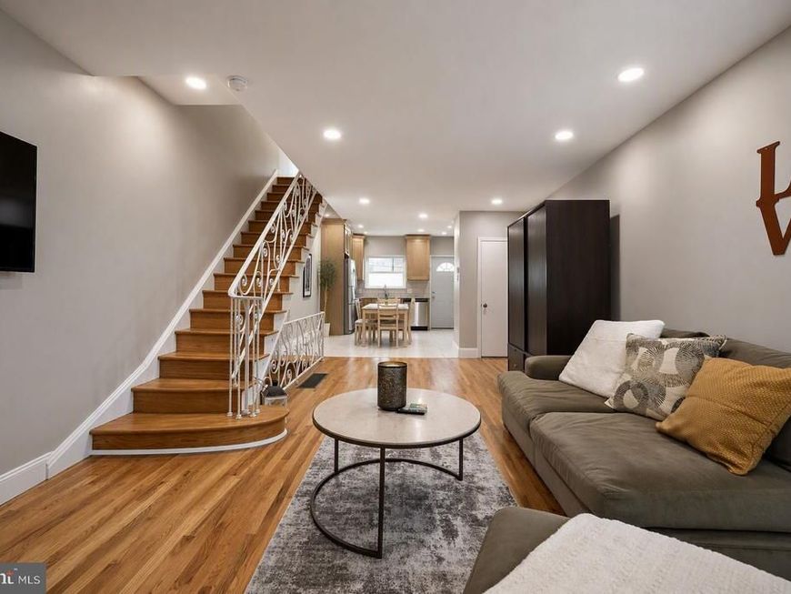2126 S Iseminger Street , Philadelphia, PA 19148 Main Photo