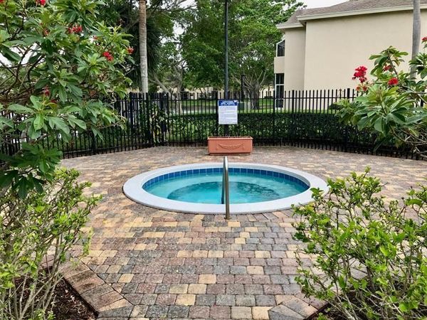 611 CYPRESS LAKE Boulevard, Unit H15, Deerfield Beach, FL 33064
