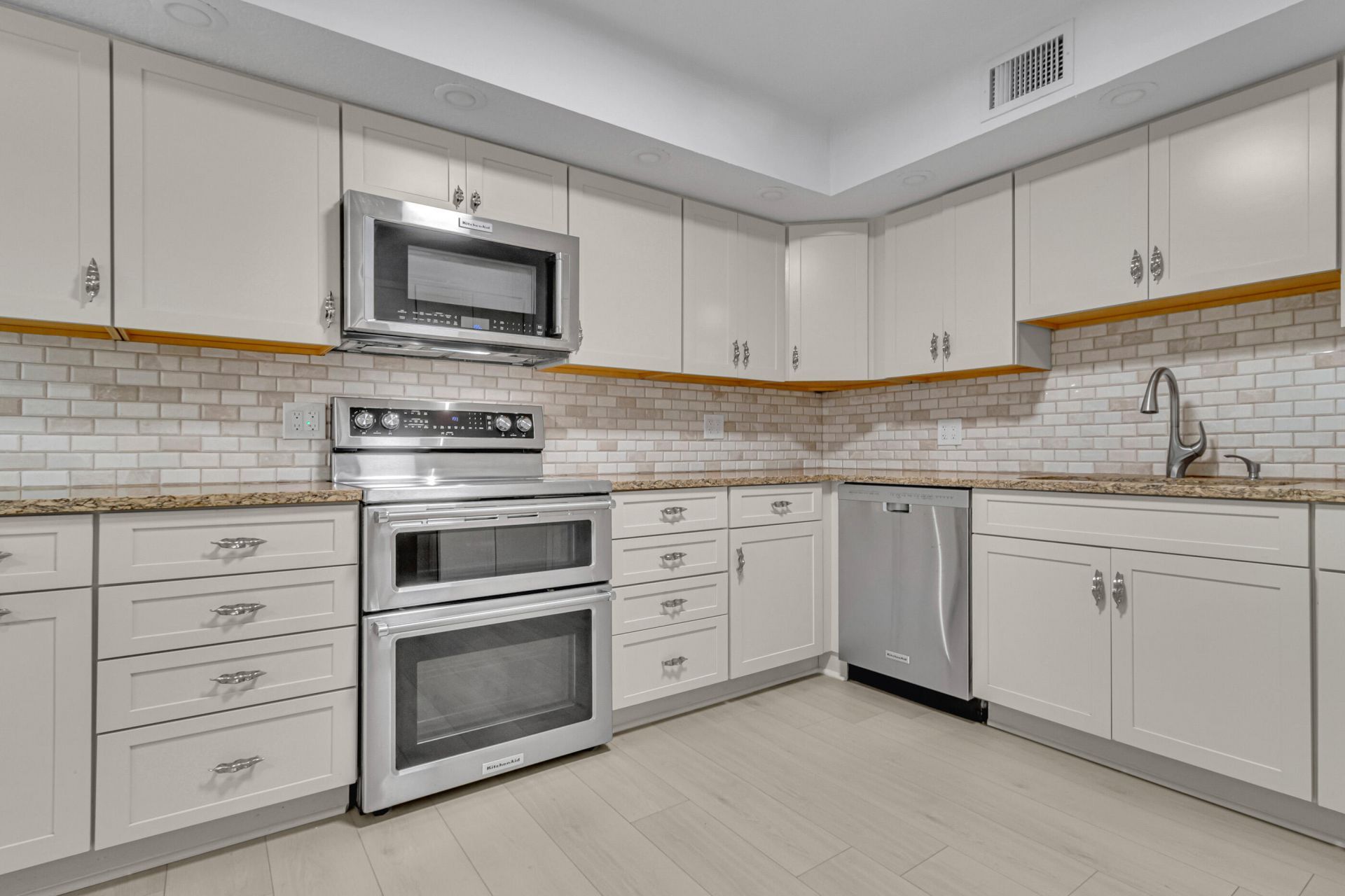 2806 N 46th Avenue, Unit D334, Hollywood, FL 33021 Photo