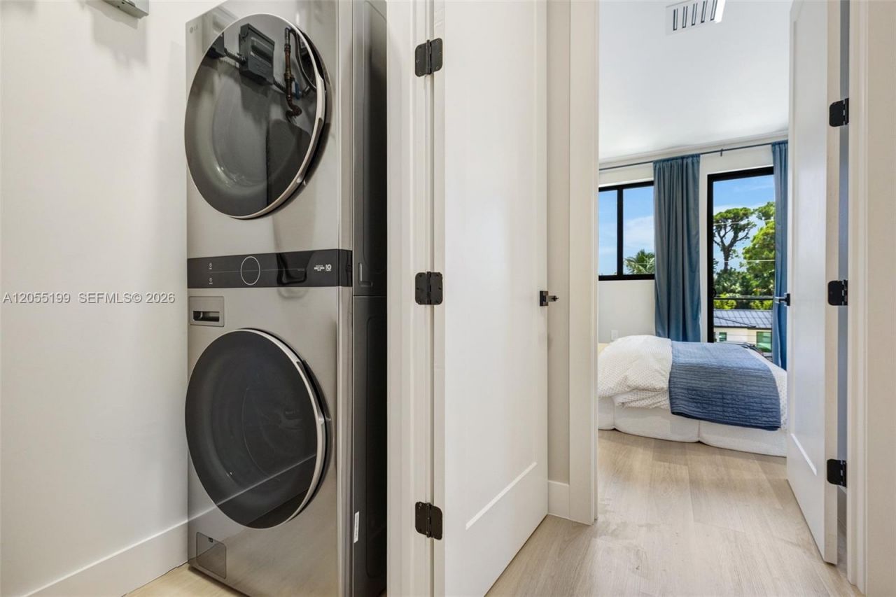 703 SW 17th St , Unit 703, Fort Lauderdale, FL 33315 Photo