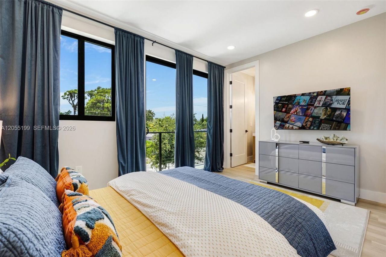 703 SW 17th St , Unit 703, Fort Lauderdale, FL 33315 Photo