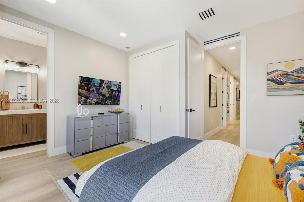 703 SW 17th St , Unit 703, Fort Lauderdale, FL 33315 Photo