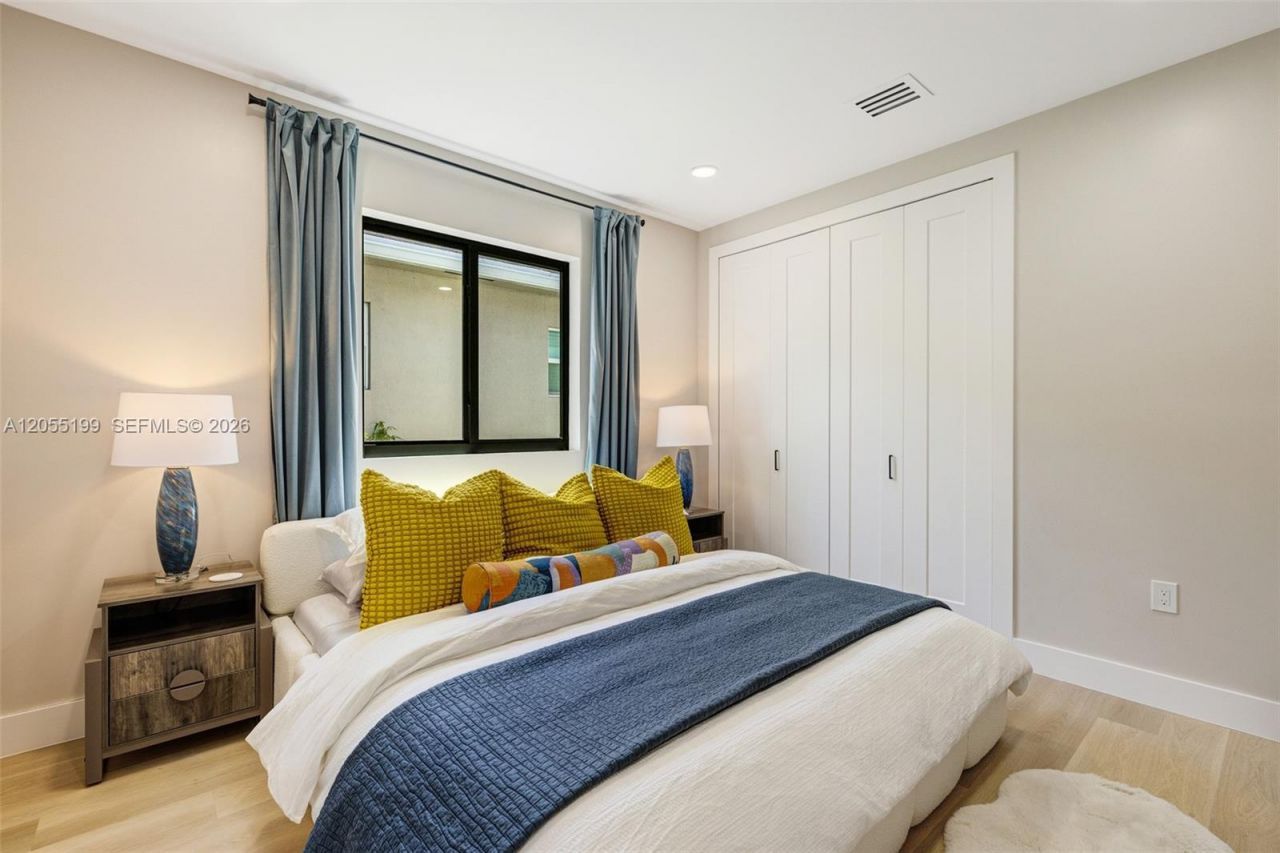 703 SW 17th St , Unit 703, Fort Lauderdale, FL 33315 Photo