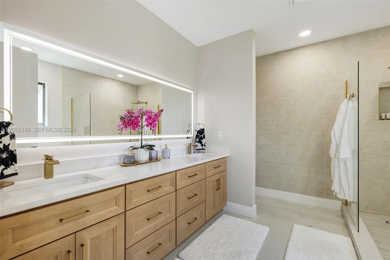703 SW 17th St , Unit 703, Fort Lauderdale, FL 33315 Photo