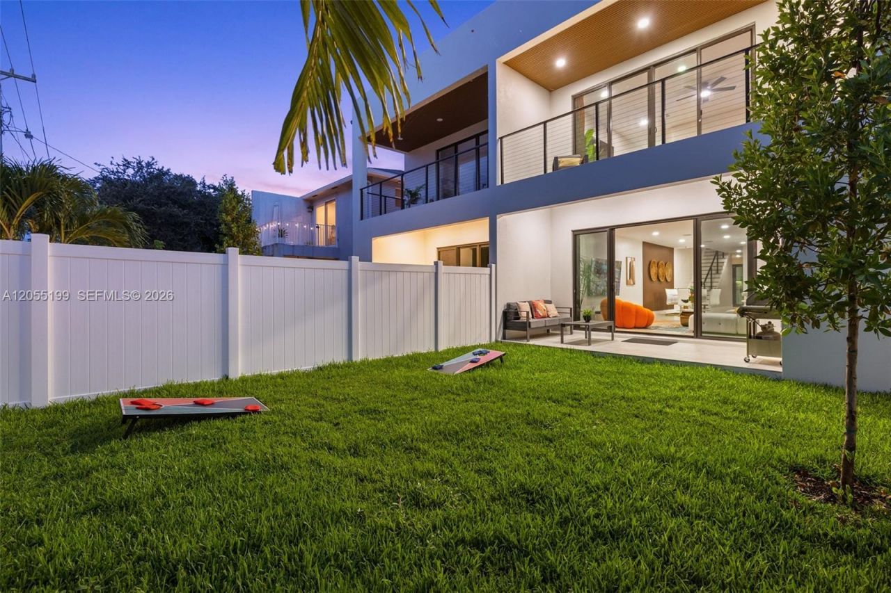 703 SW 17th St , Unit 703, Fort Lauderdale, FL 33315 Photo