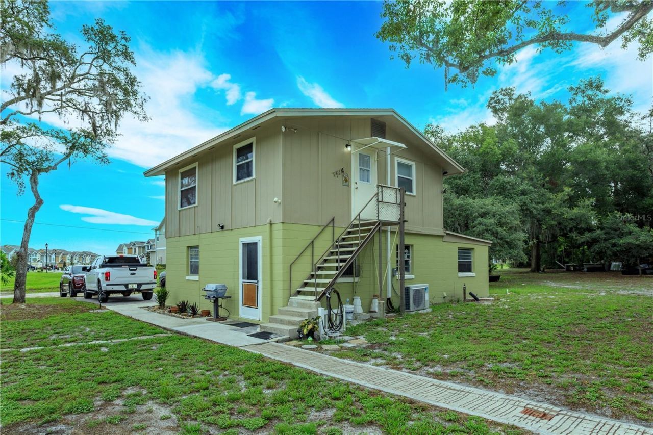 1909 N Lakewood Avenue , Ocoee, FL 34761 Photo