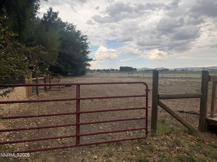 651 Highway 208, Yerington, NV 89447 Photo