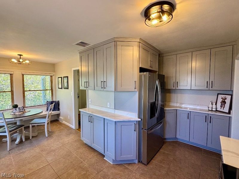 95 Sunset Drive, McConnelsville, OH 43756 Photo 5