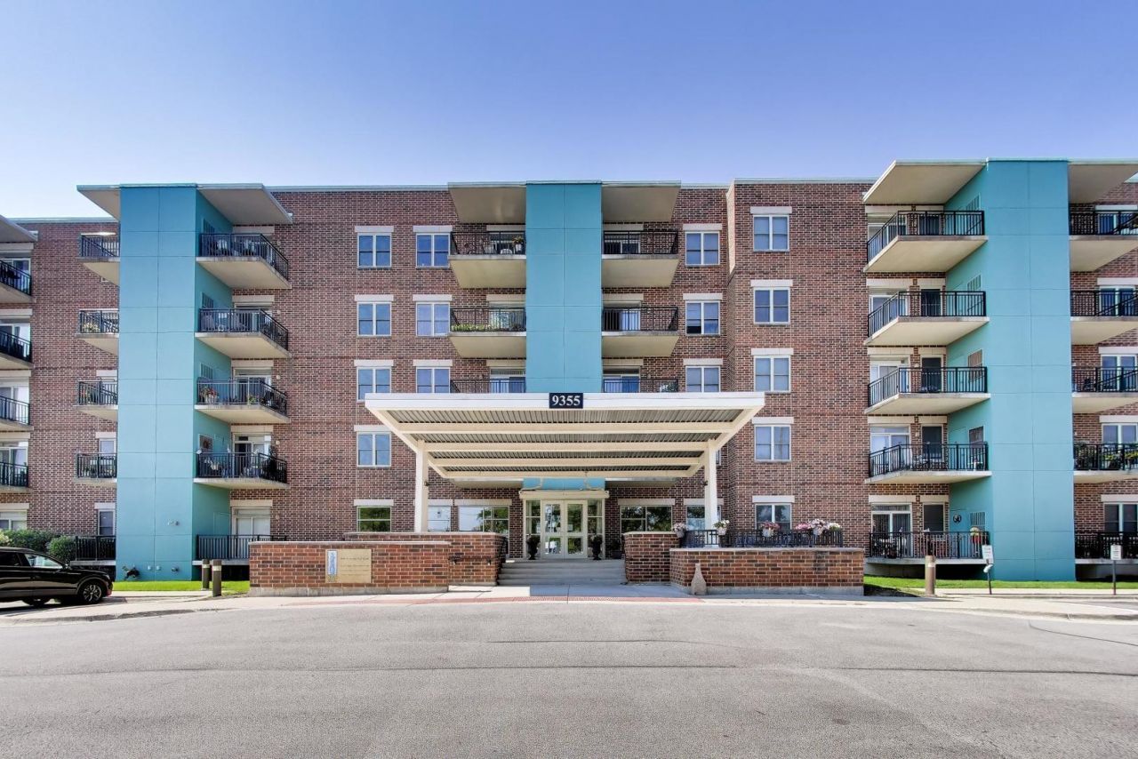 9355 Irving Park Road, Schiller Park, IL 60176