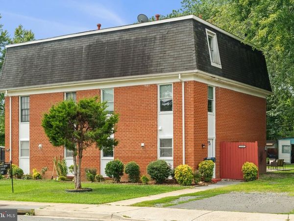 109 MAYFAIR DRIVE NE, LEESBURG, VA 20176