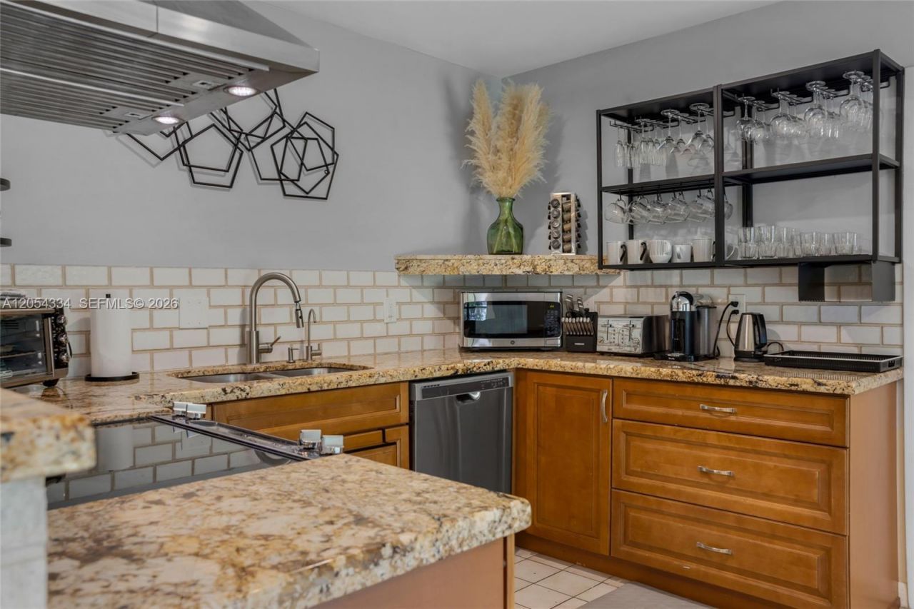 1178 Garfield St , Hollywood, FL 33019 Photo