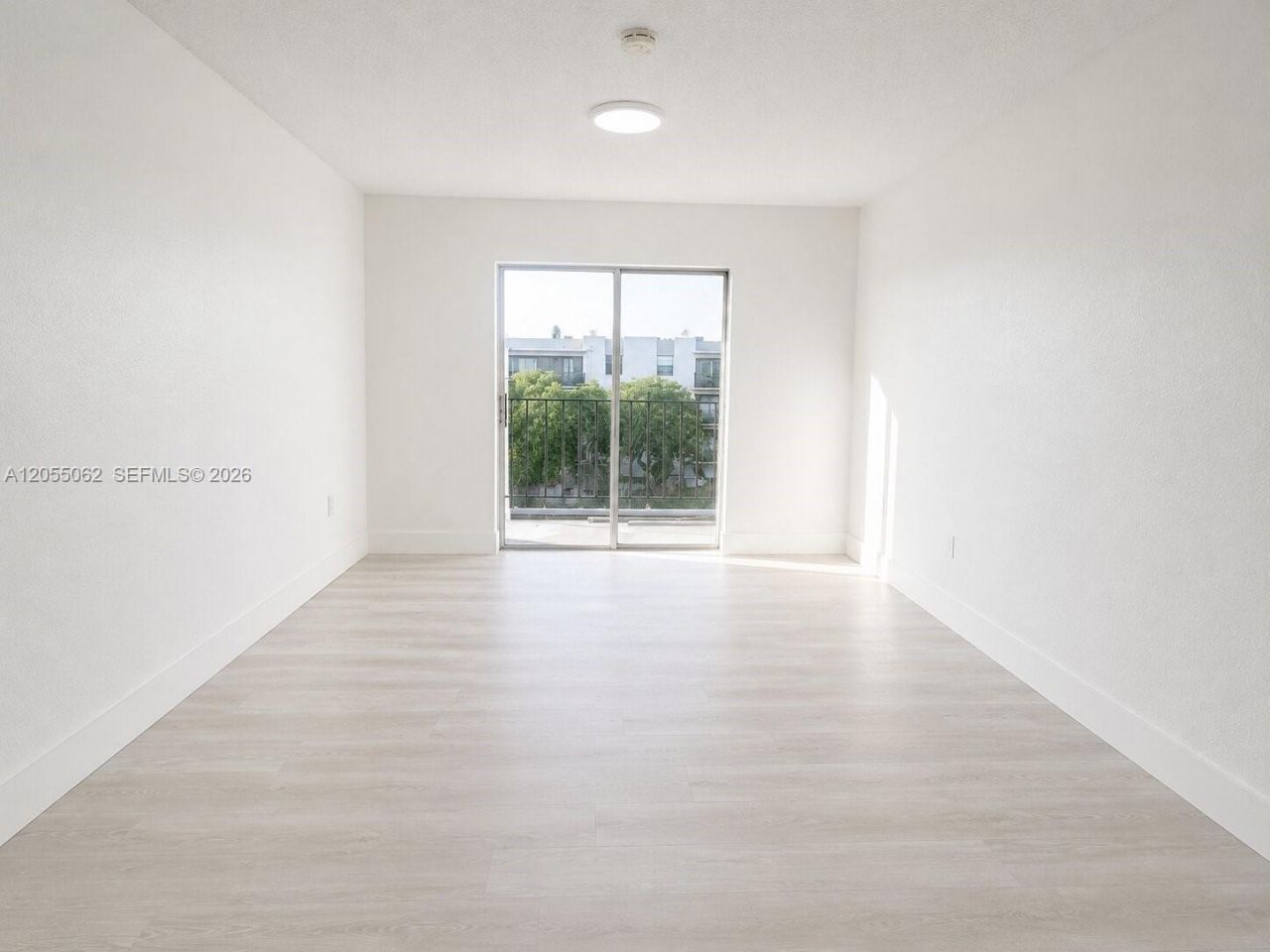 5625 W 20th Ave , Unit 404, Hialeah, FL 33012 Photo