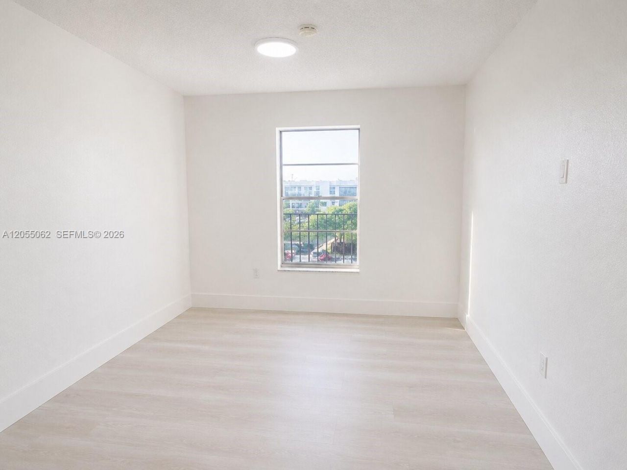 5625 W 20th Ave , Unit 404, Hialeah, FL 33012 Photo